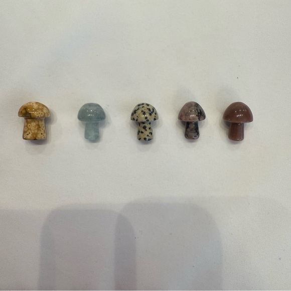 Crystal Mini Mushroom Lot of 23 - all different material - Picture 8 of 8